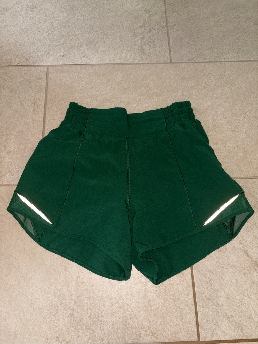 Lululemon Hotty Hot High-Rise Lined Short 4"